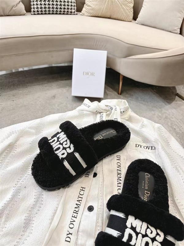 2025112818431998 220